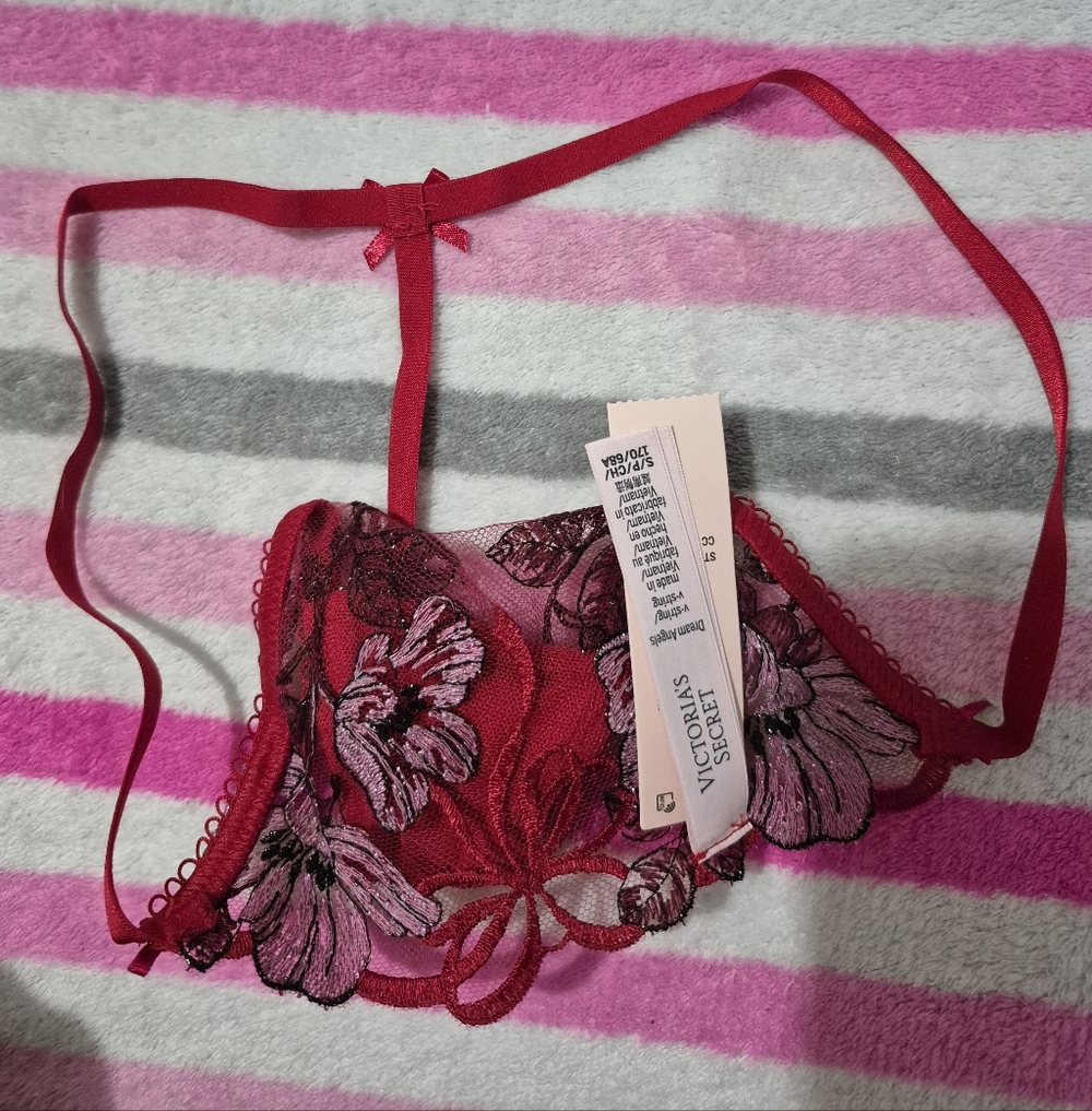 Victoria's Secret V-string Panty - Picture 5 of 6